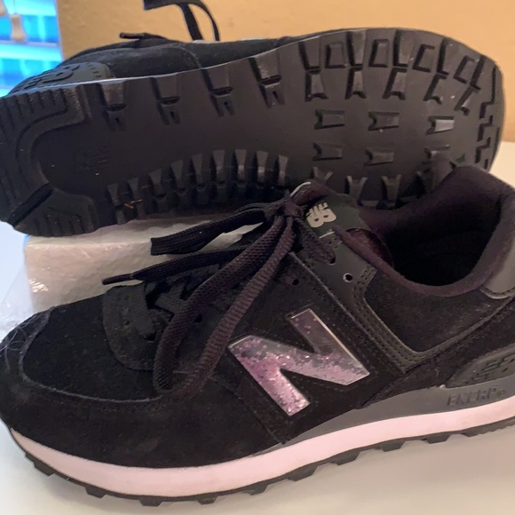 New Balance tennis shoes black suede taupe glitter - Picture 4 of 8